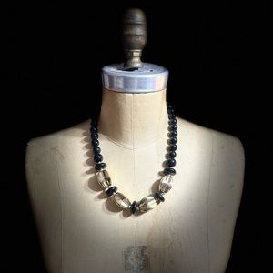 Black and gold bead necklace